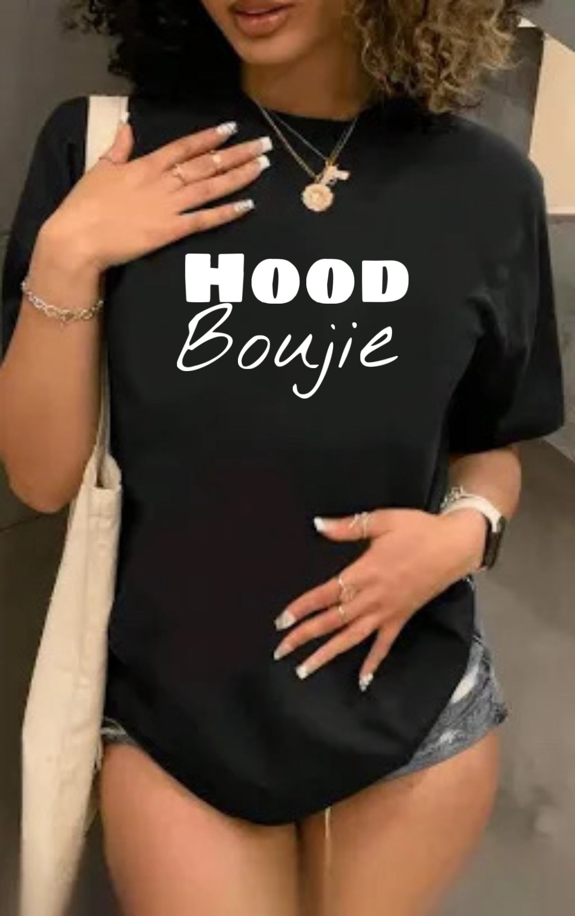 Hood Boujie Women’s Urban Streetwear T-Shirt Graphic Tee to Match Sneakers (Black/White)